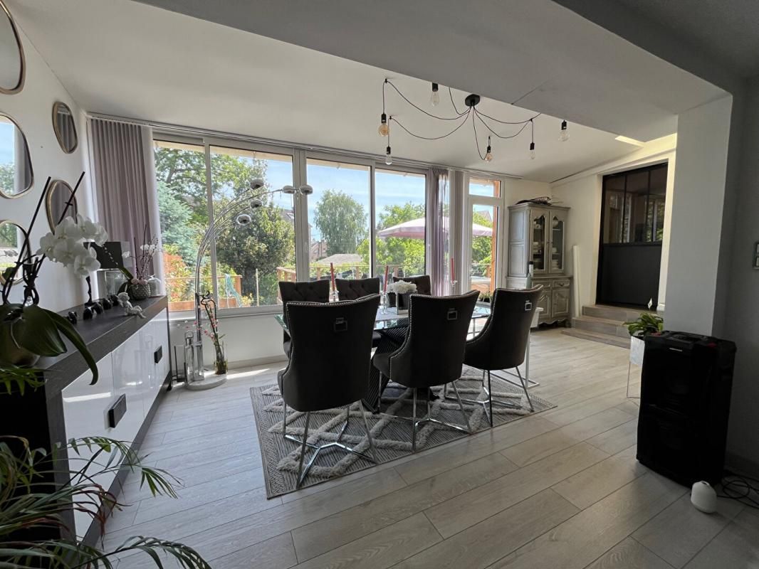 LE MANS Maison 4 pièce(s) 125 m² et jardin de 300 m² env. Suite parentale en RDC 1