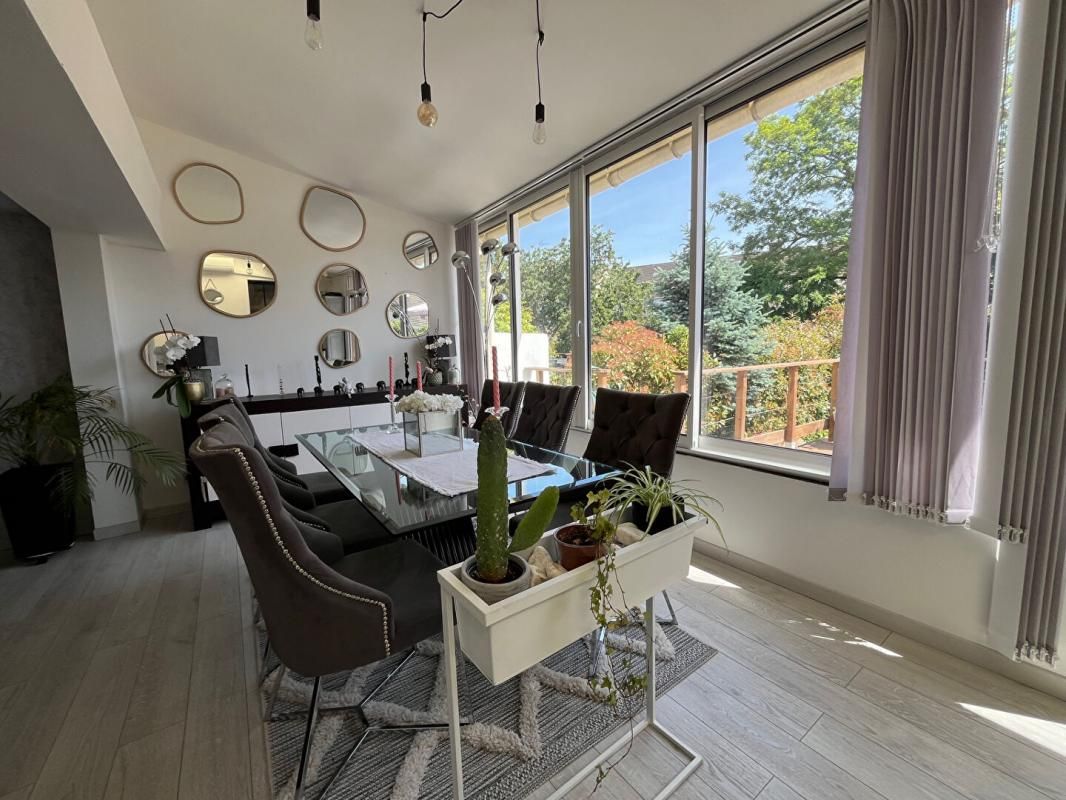 LE MANS Maison 4 pièce(s) 125 m² et jardin de 300 m² env. Suite parentale en RDC 3