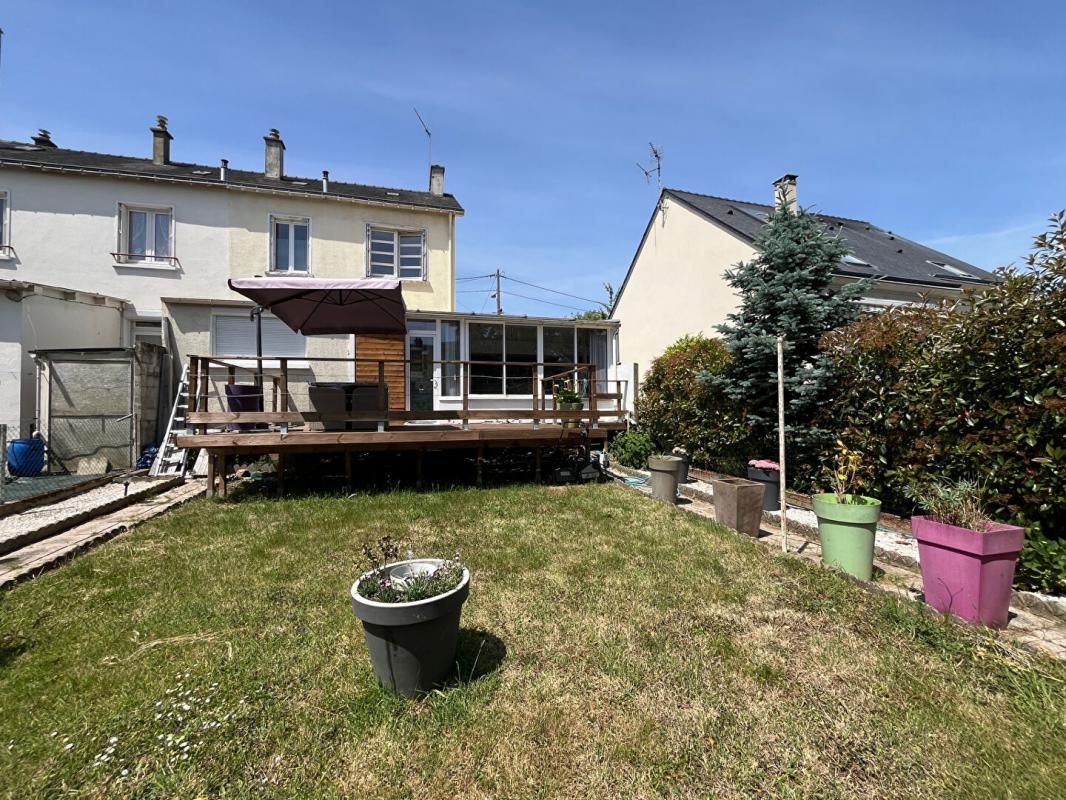LE MANS Maison 4 pièce(s) 125 m² et jardin de 300 m² env. Suite parentale en RDC 4