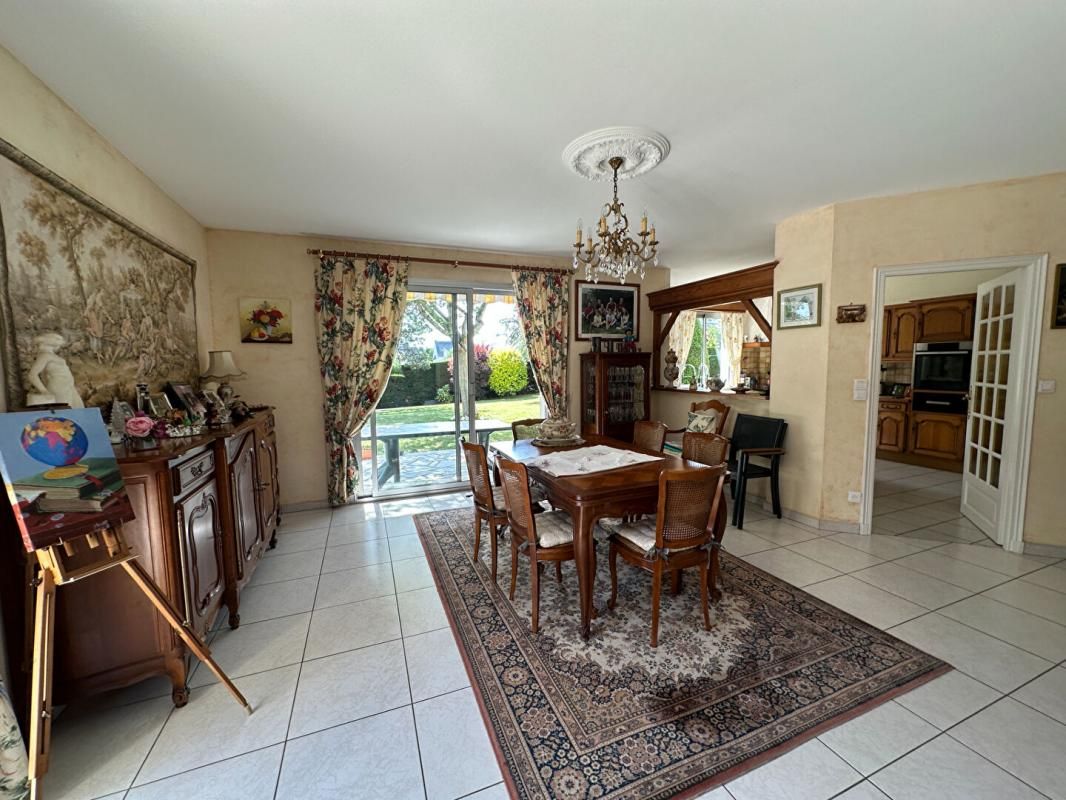 SAINTE-LUCE-SUR-LOIRE Maison 6 pièce(s) 203 m2 4
