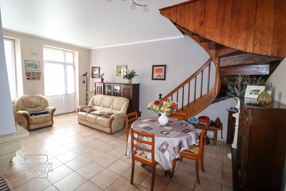 BOURSEUL Maison Bourseul 4 pièce(s) 122 m2 - 3 chambres 1
