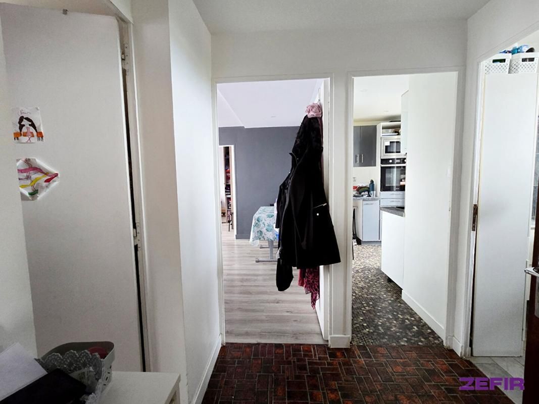BOBIGNY Appartement Bobigny 3 pièces de 51 m2 2