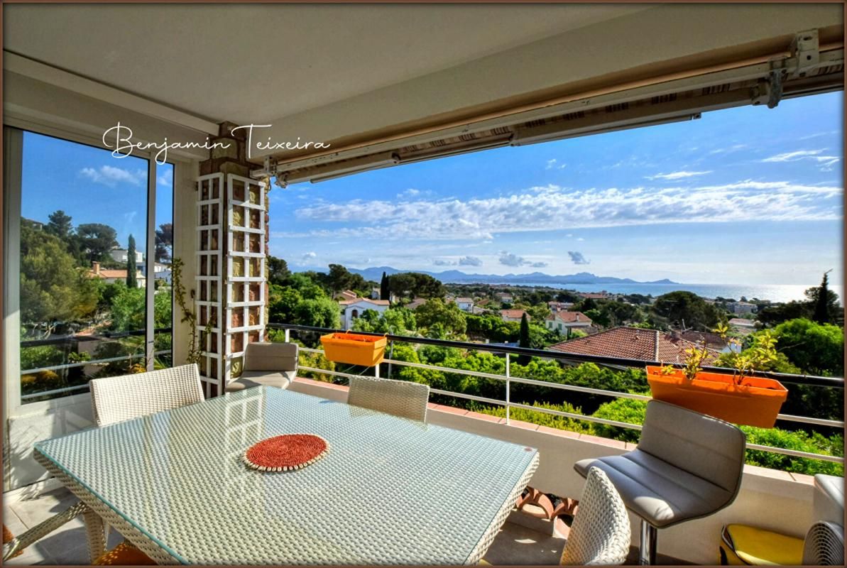 SAINT AYGULF Appartement Saint Aygulf 2 pièce(s) + TERRASSSE, VUE MER 48.05 m2 1