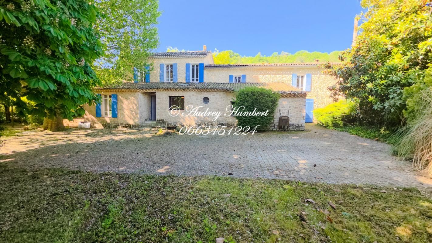 FORCALQUIER EXCLUSIVITE FORCALQUIER, BELLE MAISON EN PIERRES DE 190 M² et son parc de 2300 M² 1