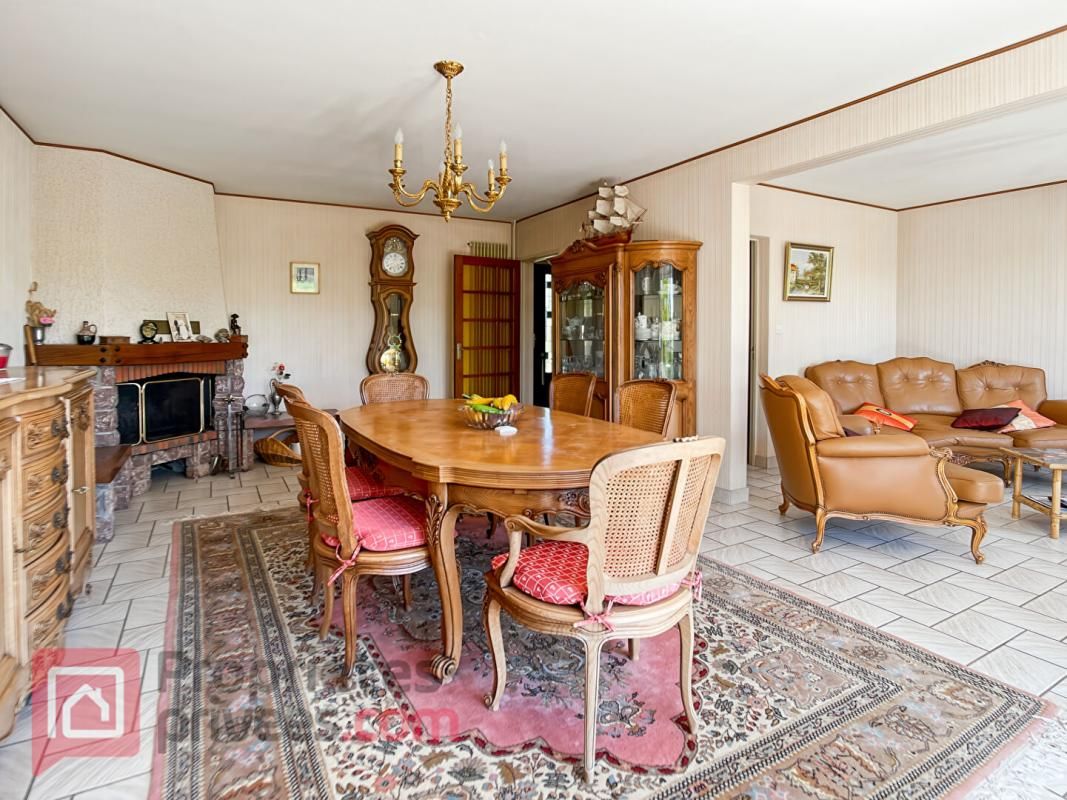 SAINT-BRIS-LE-VINEUX Maison Saint Bris Le Vineux 9 pièces 168 m2 3
