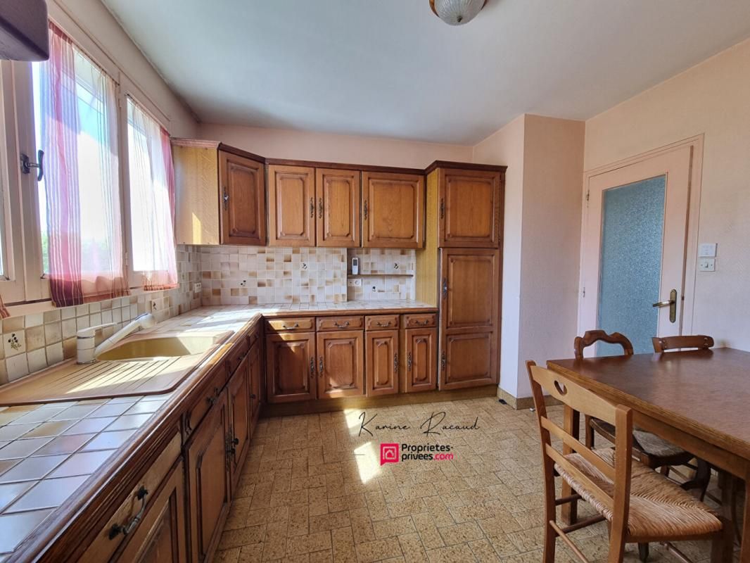 LA ROCHE-SUR-YON Maison 3 chambres 90 m2 2