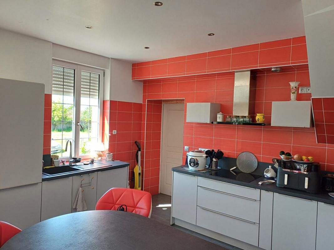 GUISCARD MAISON BRIQUES 1