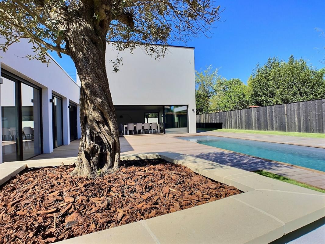 LE TAILLAN-MEDOC Vente Maison 200m2 LE TAILLAN-MEDOC (33320) 1