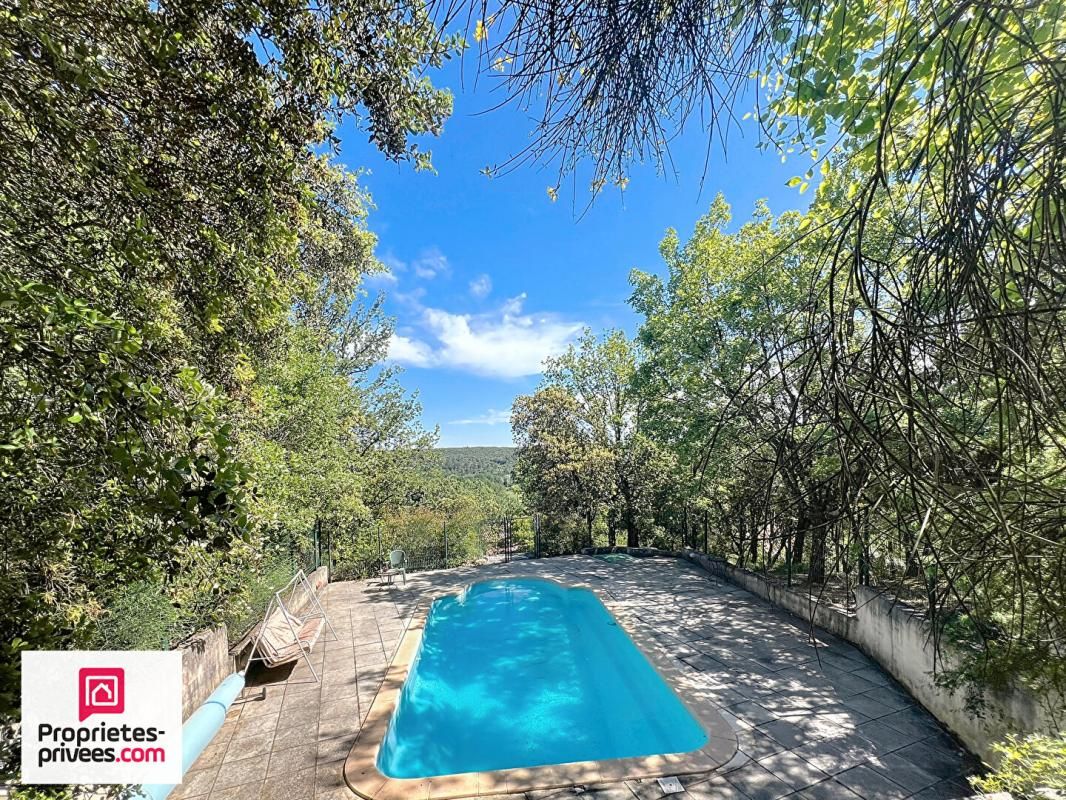 RIANS VILLA T5 traditionnelle avec piscine et cabanon sur 3395 m² 3
