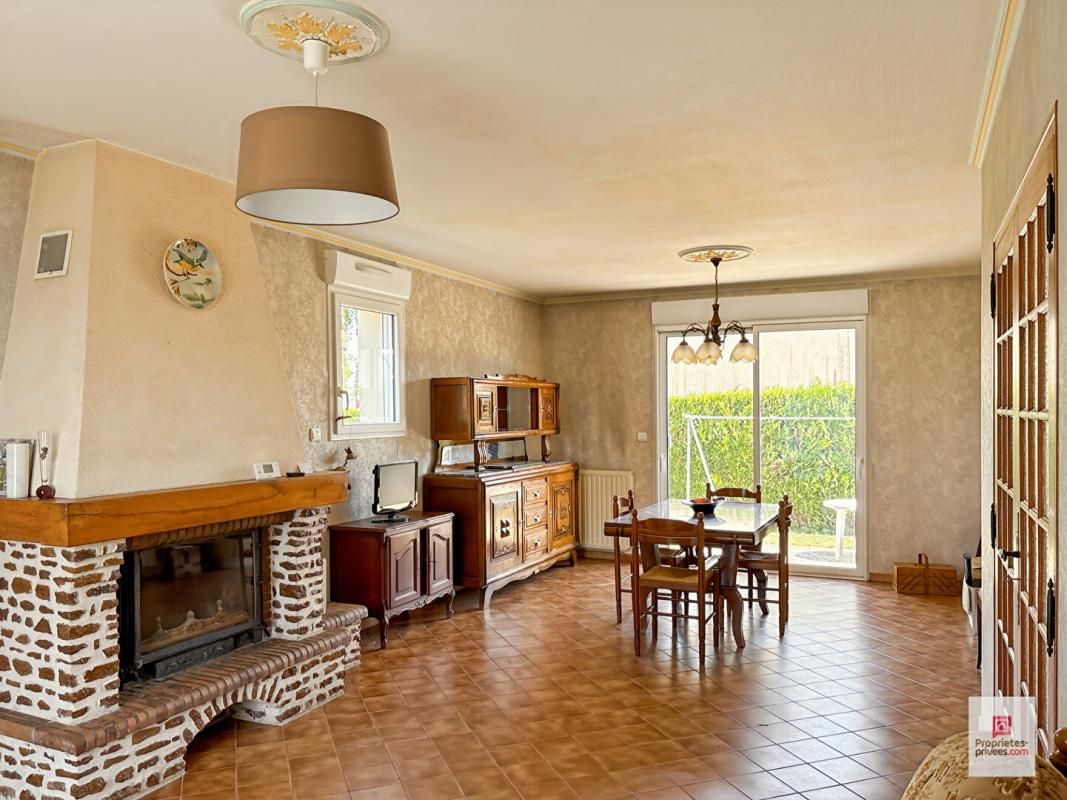 DAUMERAY Maison sur sous-sol - Daumeray 5 pièce(s) -104 m2 2