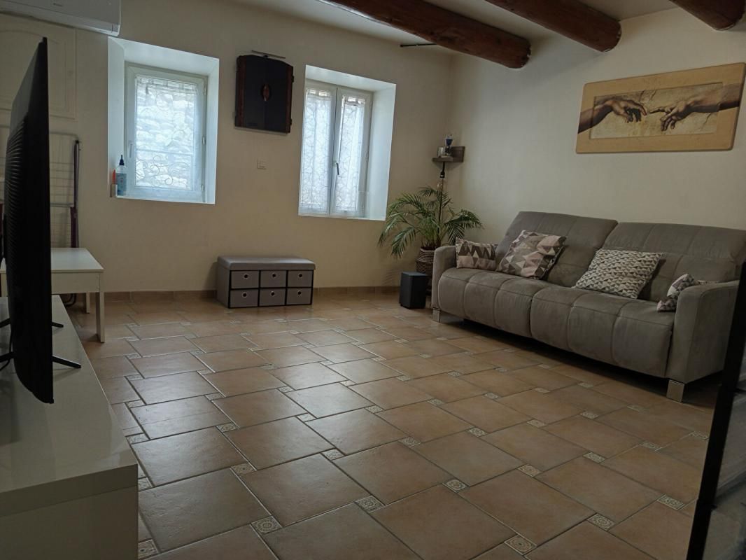 SAINT-MARCEL-D'ARDECHE Maison Village 175m² avec Extérieur, Saint Marcel d'Ardèche 275 000 HAI 3