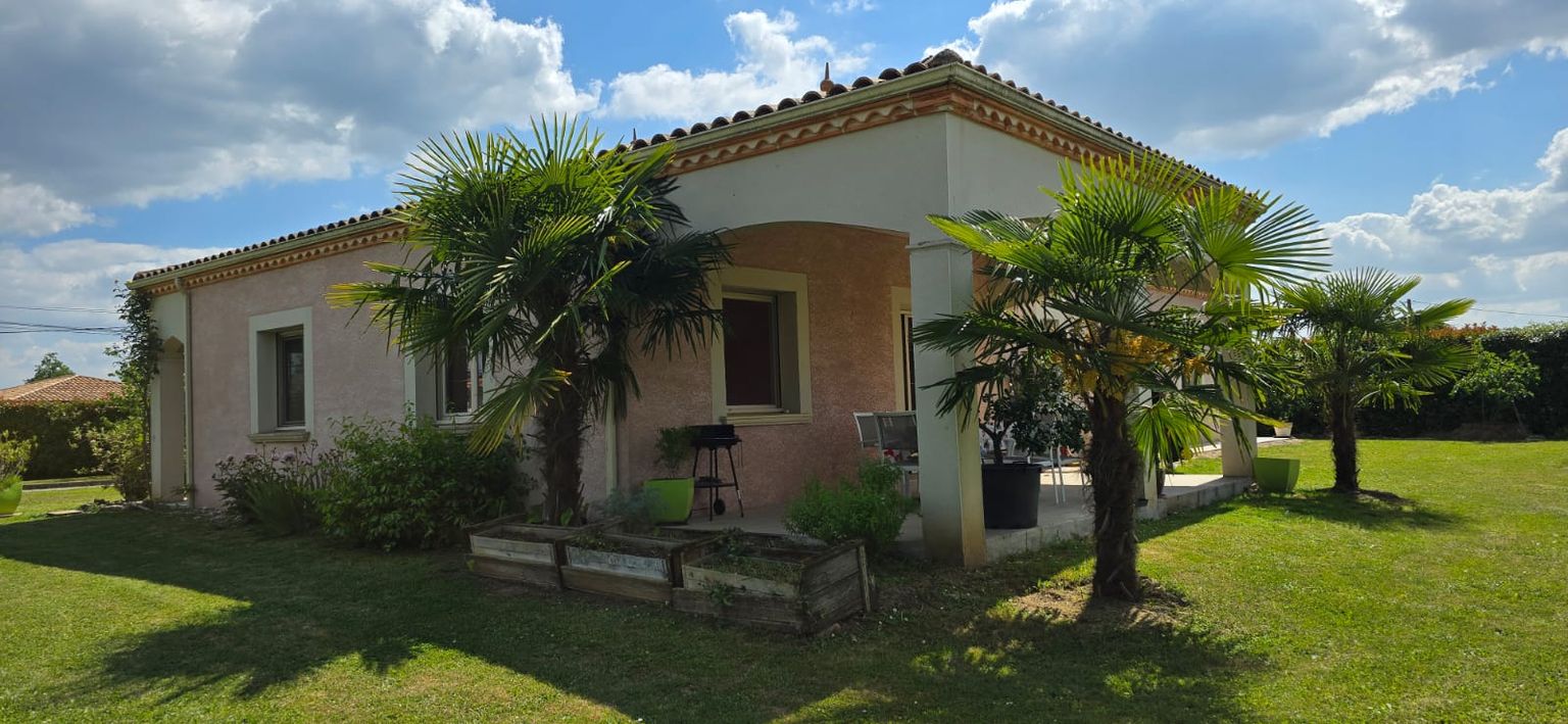 CASSENEUIL Maison Casseneuil 6 pièce(s) 147 m2 2