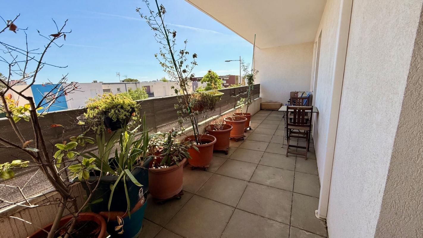 JUVIGNAC Appartement 4 pièce(s) 3 Chambres avec balcons/terrasses 1