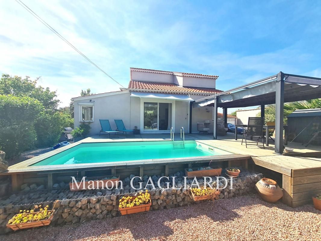PROCHE COMMERCES ET PLAGES A PIED- VILLA T5 100m² AVEC PISCINE