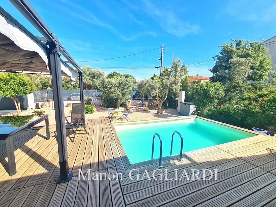 SIX-FOURS-LES-PLAGES PROCHE COMMERCES ET PLAGES A PIED- VILLA T5 100m² AVEC PISCINE 2