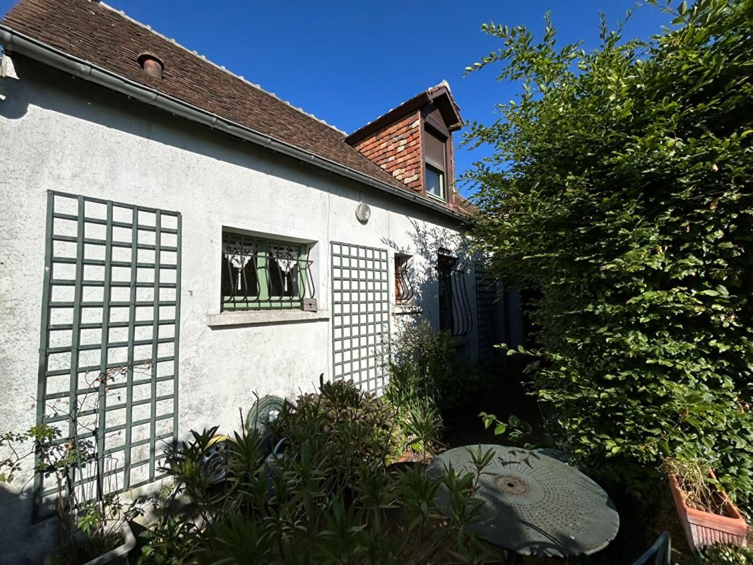 SCEAUX-SUR-HUISNE Maison Sceaux Sur Huisne 5 pièce(s) 88 m2 1