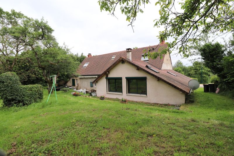 LA FERMETE Maison proche Nevers 6 pièce(s) 181 m2 2