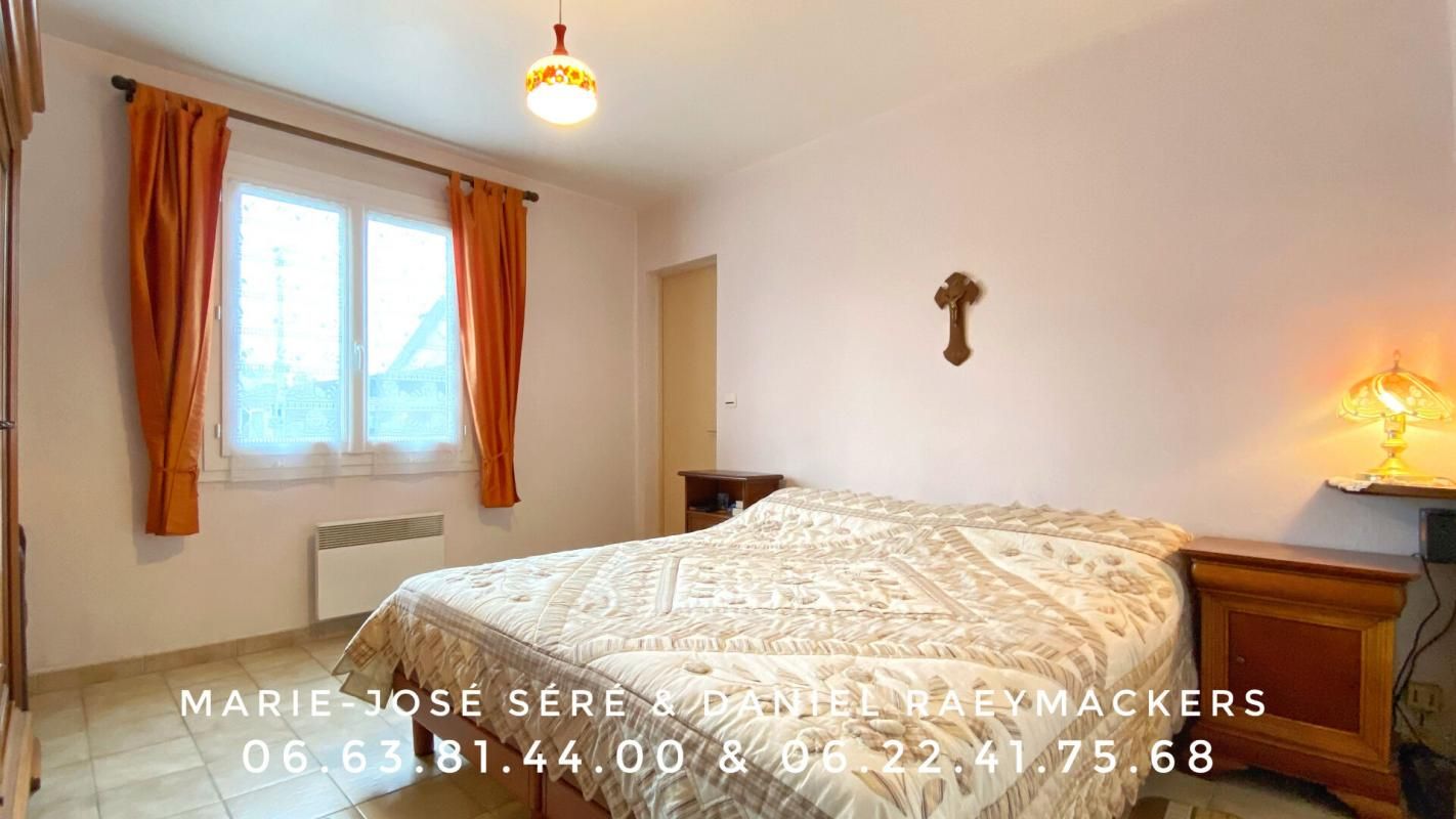 MONTPON-MENESTEROL Maison 4 pièce(s) 80 m² + véranda 27m², 2 garages, grand jardin 4