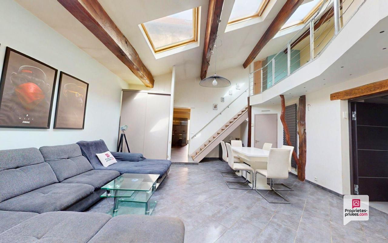 Appartement triplex 6P + cave voutée, sans charges de copropriété