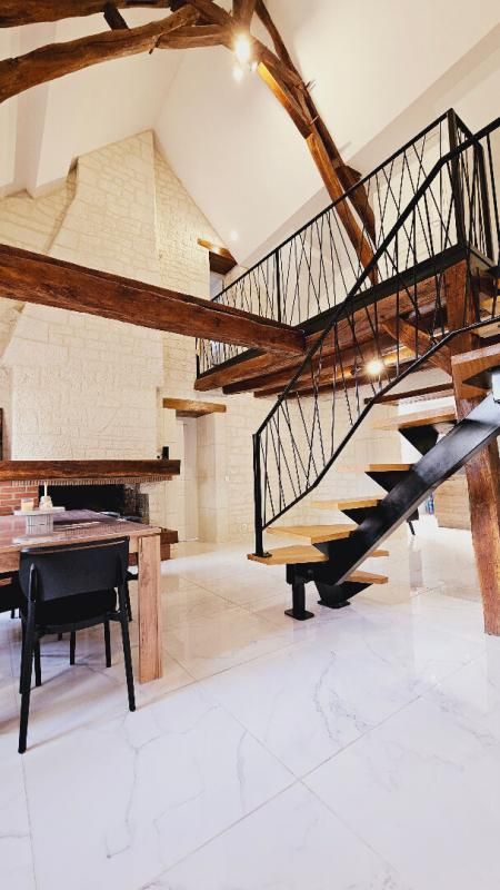 MEHUN-SUR-YEVRE MAISON RENOVÉE 180M² 5 PIECES 4 CHAMBRES DÉPENDANCE 3