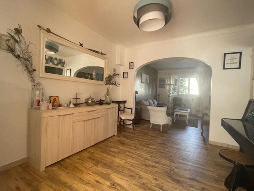 SAINT-NAZAIRE Sautron - Maison 5 chambres -1 bureau - 3 salles d'eau - Jardin - 4