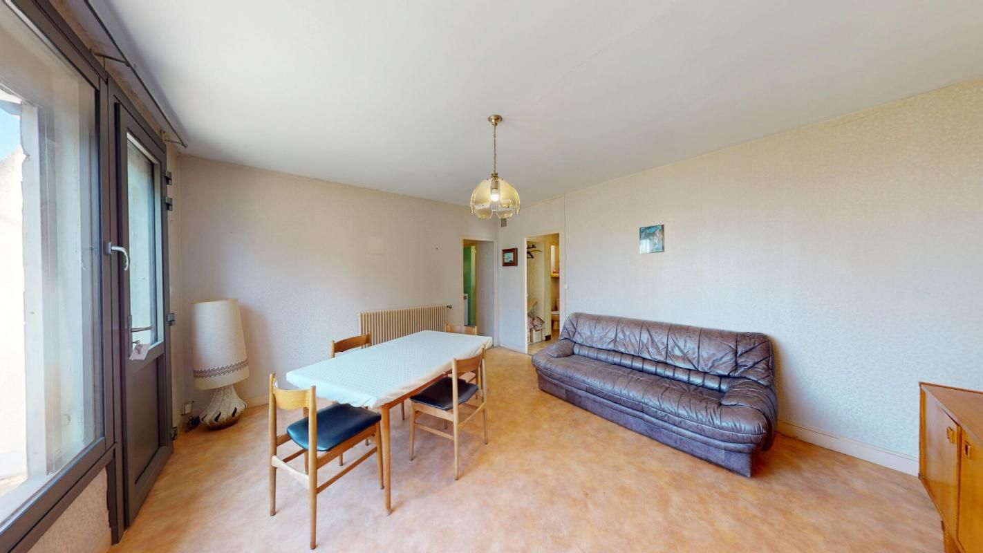 VIERZON Maison Vierzon 4 pièce(s) 66.4 m2 3