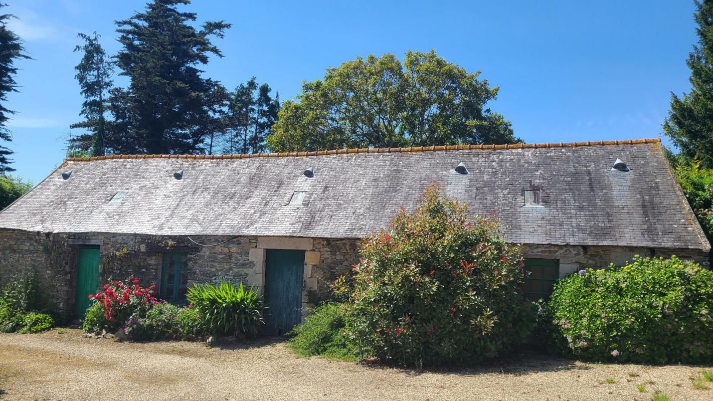 PLOUEGAT-GUERAND corps de ferme 3