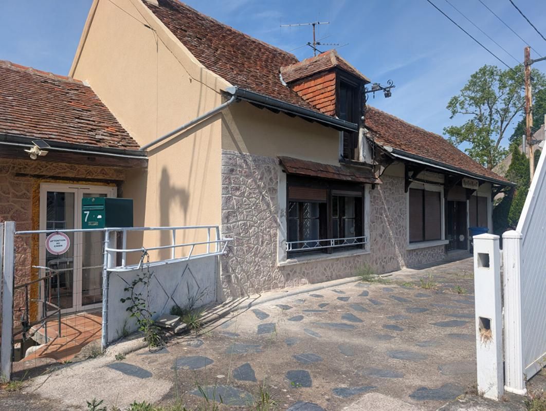 VERNOU-SUR-BRENNE A vendre Maison Vernou Sur Brenne 37210 8 pièces - 480 m2 1