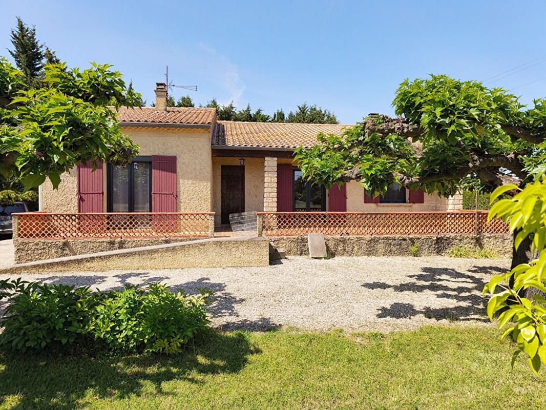 MONTEUX Villa de plain-pied avec vue dégagée sur 16800 m2 environ de terrain 2