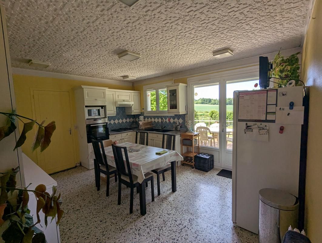 MONTIREAU Propriété 190m2 4 chambres 3