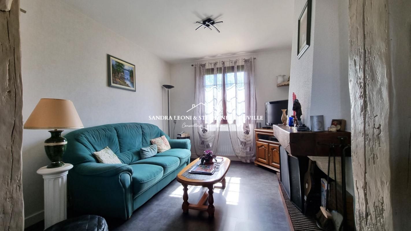 MAINTENON PROCHE MAINTENON Charmante Maison de 137 m², 7 pièces 4