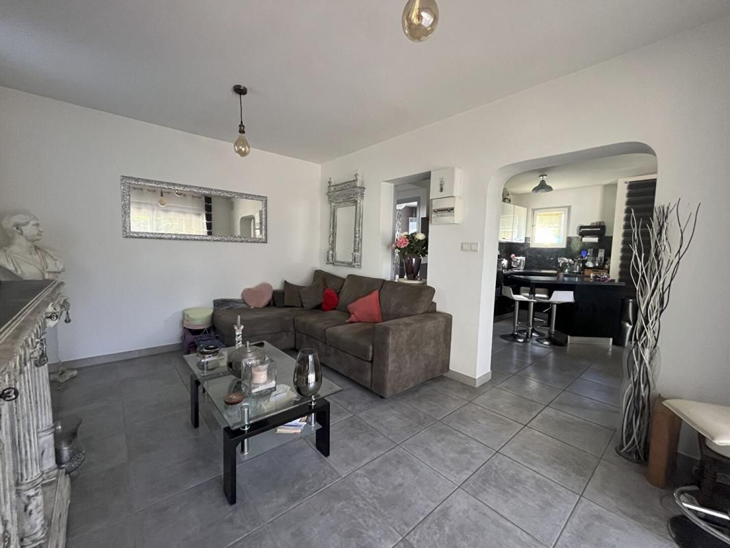 SAINT-RAPHAEL Maison Saint Raphael - Quartier Boulouris 7 pièces, 154 m2 2