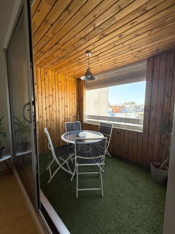 VANNES Appartement en DUPLEX T4 de 88,77 M² VANNES LE PORT avec ascenseur, balcon/loggia, cave et parking couvert. Emplacement premium 3