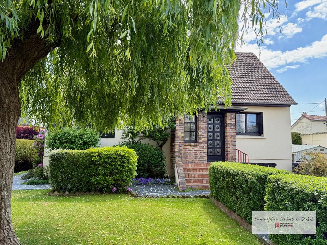 À VENDRE LE HAVRE PLACE DE BLÉVILLE - VIE DE PLAIN-PIED - Maison Le Havre 7 pièce(s) 105 m2