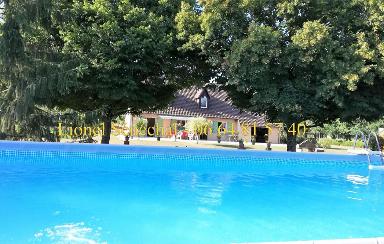 CHANGE Maison entièrement de plain - pied 7 pièces de 100 m2 sans aucune nuisance sonore et visuelle sur une parcelle de plus de 4 800 m2 3