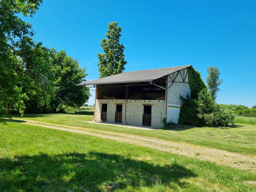 LIGNIERES BELLE MAISON DE CAMPAGNE 2