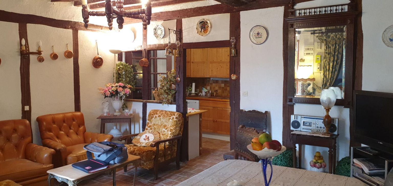 CHATEAU-RENARD Maison de campagne 1