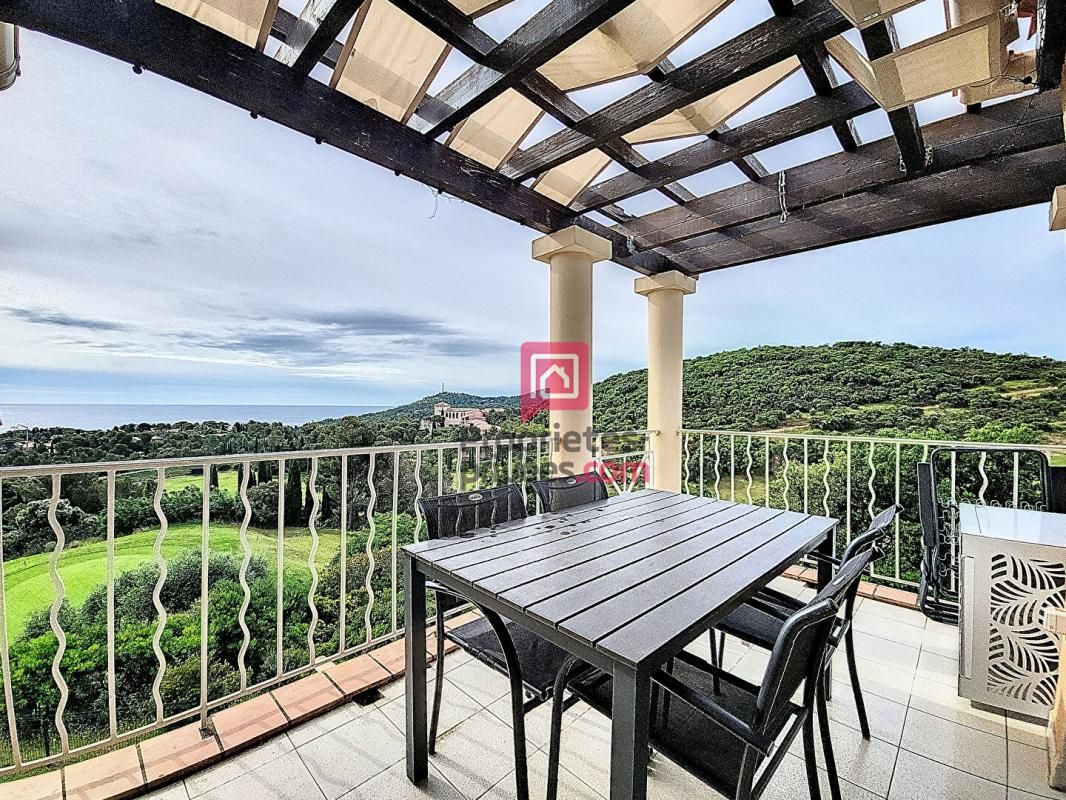 SAINT-RAPHAEL CAP ESTEREL- Appartement 2 pièces VUE MER- Terrasse et Parking 3