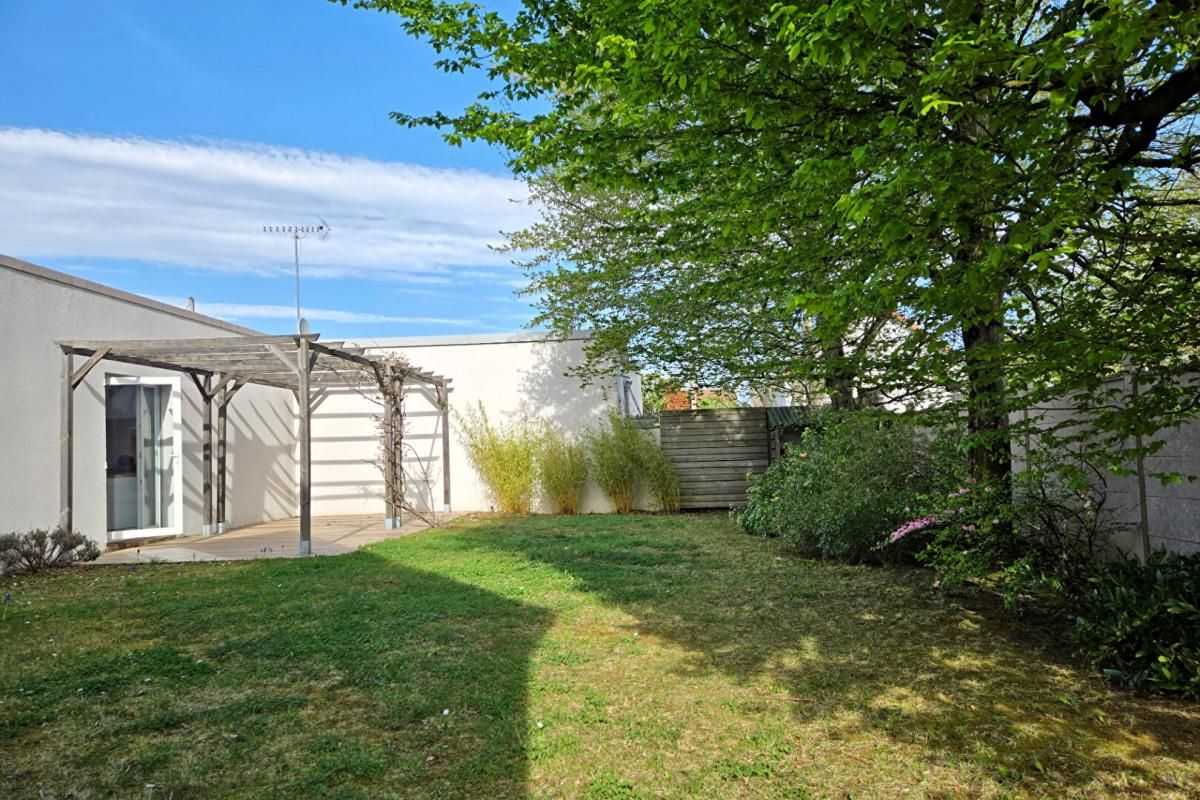 91700 - Grande maison familiale de Plain-pied de 9 pièces