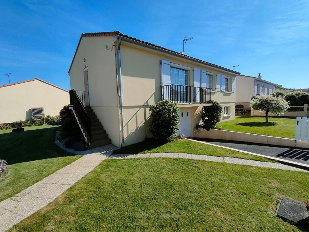 LA VERRIE Maison La Verrie 5 pièces 87 m2 2