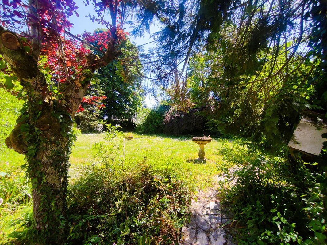 PREUILLY-SUR-CLAISE Petite propriété avec maison d'amis Preuilly Sur Claise 3