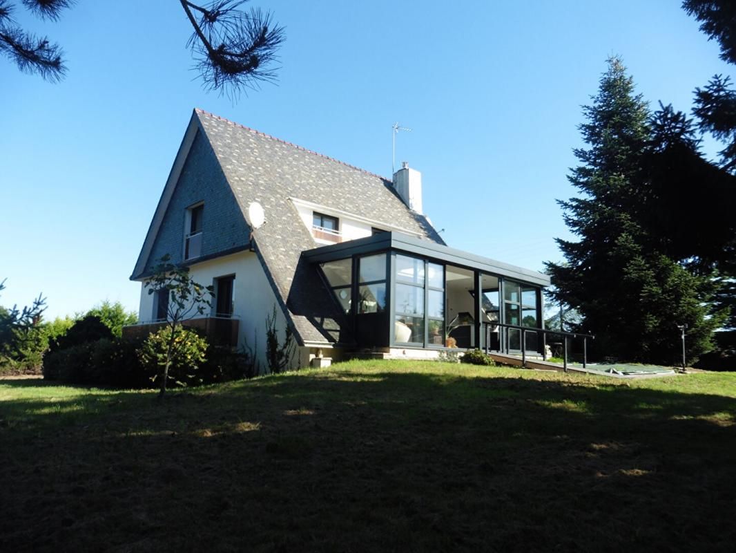 Maison Riec-Sur-Belon 8 pièce(s) 185 m2 habitables