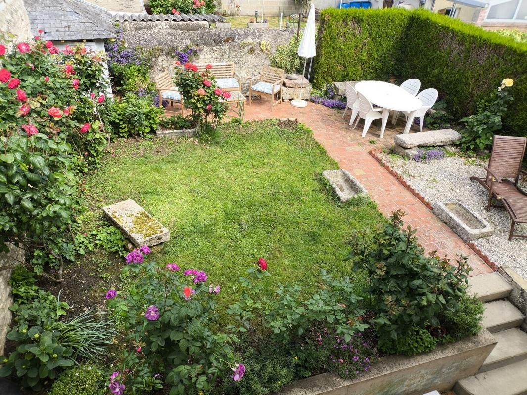ALENCON Maison de ville avec jardin 2