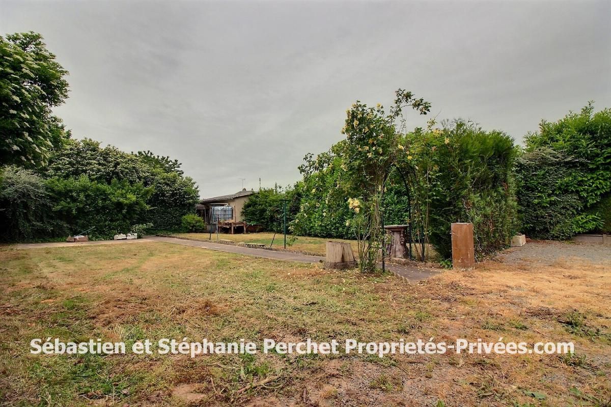 ORGERES-EN-BEAUCE Maison sur sous sol 4 chambres sur 835 m2 de terrain 3