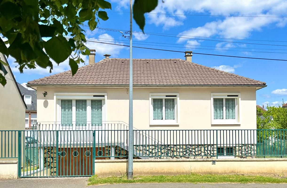 NOYON Maison Noyon 3 pièce(s) / sous-sol / Garage 61 m2 + Terrain 1