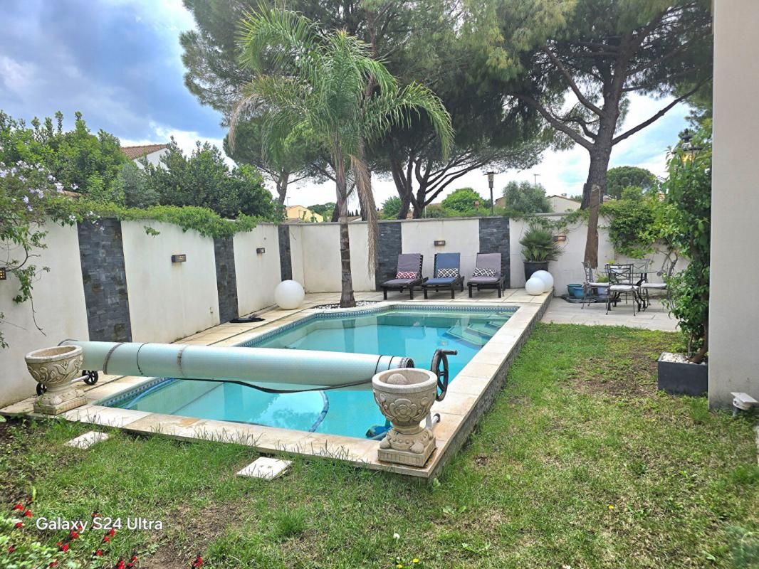 BAILLARGUES Villa Baillargues 4 pièce(s) 120 m2 + garage et Piscine 2