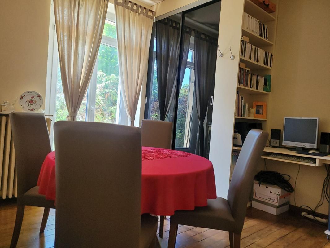 VILLENEUVE-SAINT-GEORGES 94190- Villeneuve Saint Georges- Appartement T3+ jardin 4