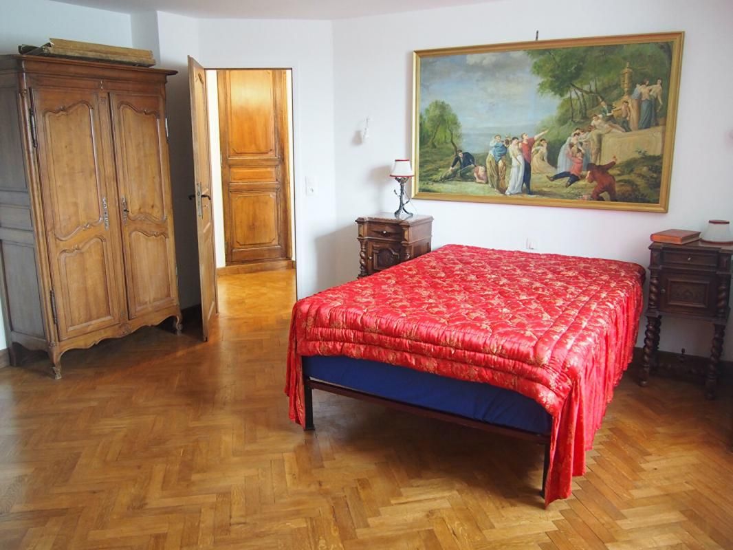 SAFFRES Maison en pierre 19ème de 290m2 4