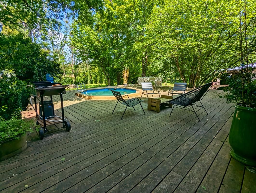 CAMPBON Maison 6 pièce(s) 214 m2 2