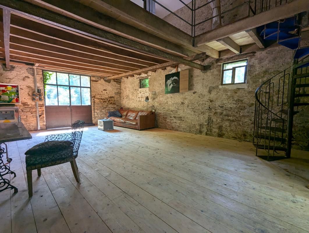 CAMPBON Maison 6 pièce(s) 214 m2 4